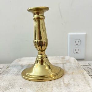 Vintage Colonial Williamsburg Virginia Metal Craft Elegant Brass Candle Holder